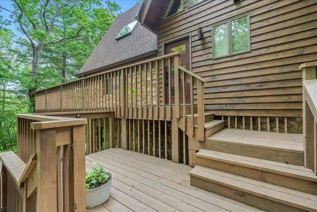 7126 Pine Needle DR, Boones Mill, VA 24065