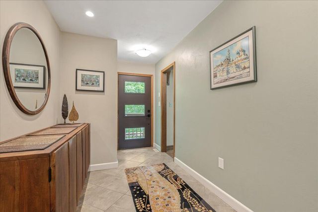 7126 Pine Needle DR, Boones Mill, VA 24065