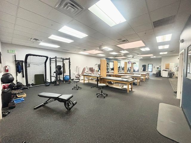 1251 E McAndrews Road 102, Medford, OR 97504