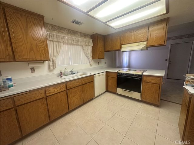 9239 Joshua, Apple Valley, CA 92308