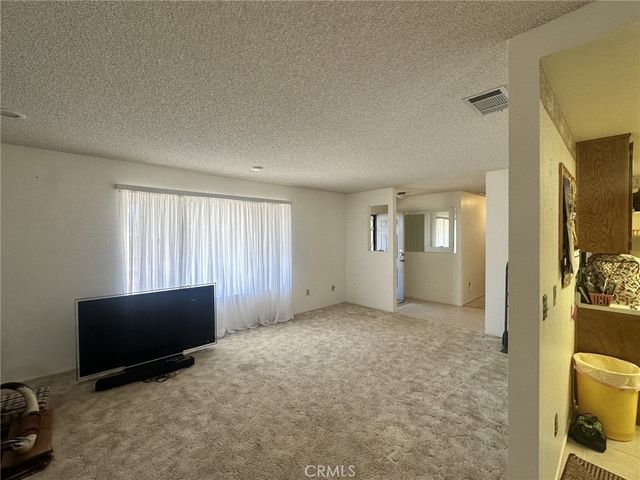 9239 Joshua, Apple Valley, CA 92308