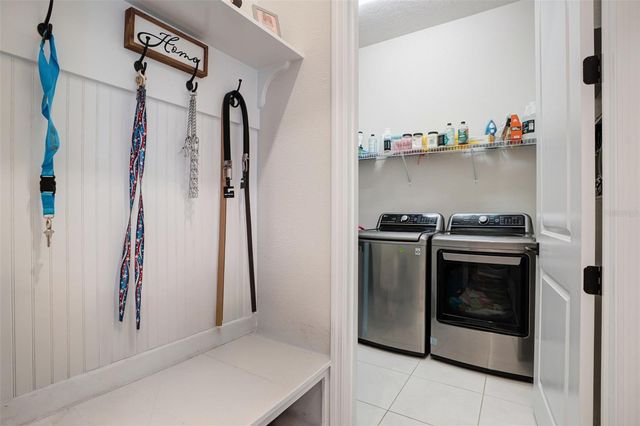 5285 TWINFLOWER LANE, Sarasota, FL 34233
