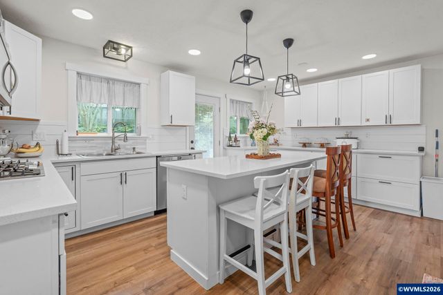 1470 Aerial Wy SE, Salem, OR 97302