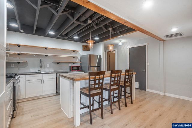 1470 Aerial Wy SE, Salem, OR 97302