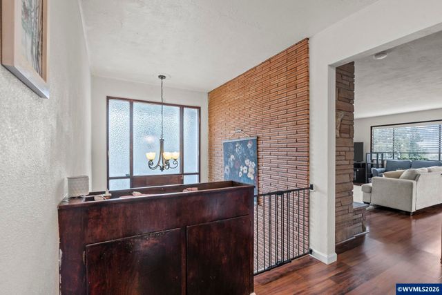 1470 Aerial Wy SE, Salem, OR 97302