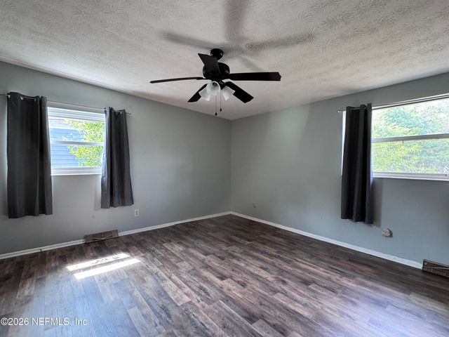 5527 MAXINE Drive, Jacksonville, FL 32277