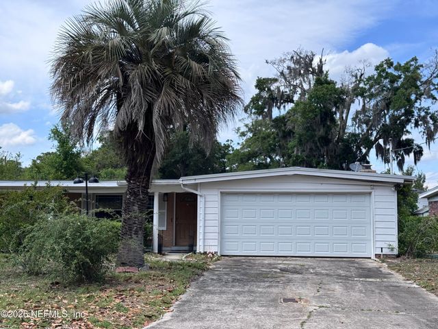5527 MAXINE Drive, Jacksonville, FL 32277