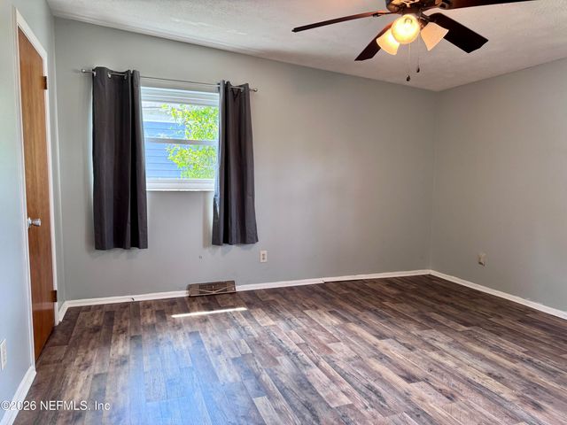 5527 MAXINE Drive, Jacksonville, FL 32277