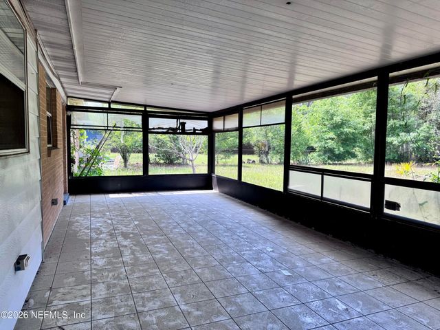 5527 MAXINE Drive, Jacksonville, FL 32277