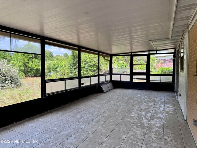 5527 MAXINE Drive, Jacksonville, FL 32277