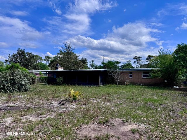 5527 MAXINE Drive, Jacksonville, FL 32277