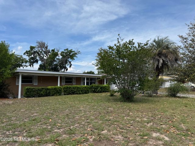 5527 MAXINE Drive, Jacksonville, FL 32277