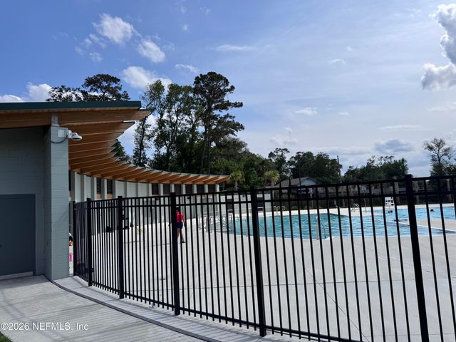 5527 MAXINE Drive, Jacksonville, FL 32277
