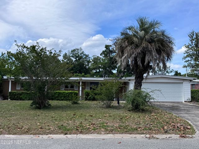 5527 MAXINE Drive, Jacksonville, FL 32277