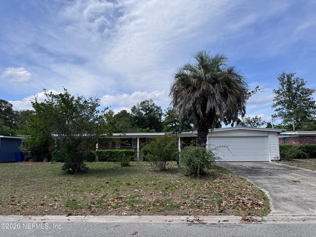 5527 MAXINE Drive, Jacksonville, FL 32277