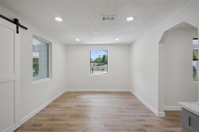 137 LUCERNE DRIVE, Debary, FL 32713