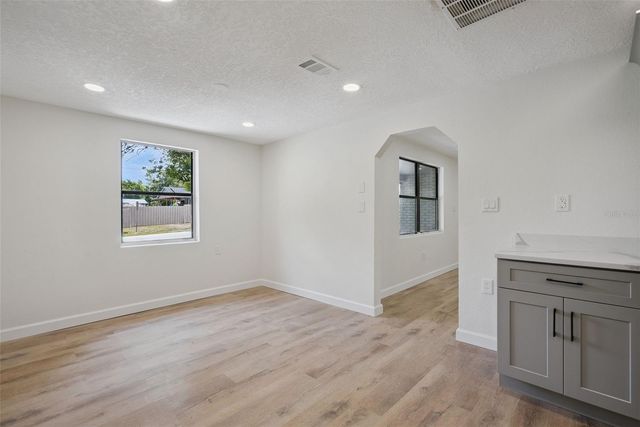 137 LUCERNE DRIVE, Debary, FL 32713