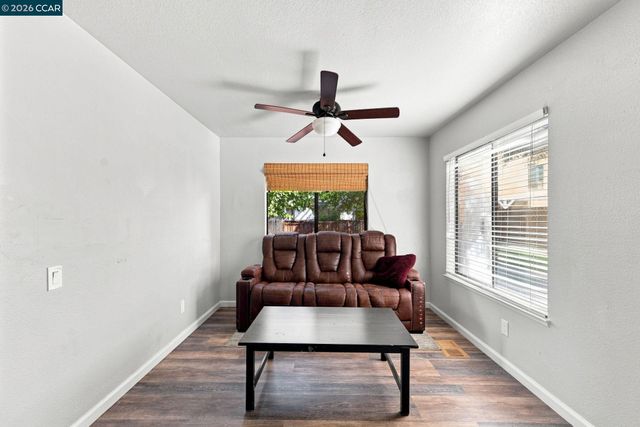 975 Doeskin Ter, Brentwood, CA 94513