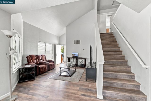 975 Doeskin Ter, Brentwood, CA 94513