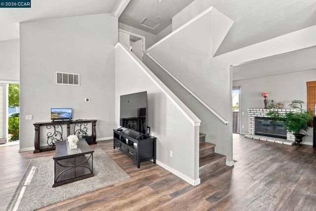975 Doeskin Ter, Brentwood, CA 94513