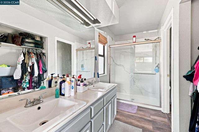 975 Doeskin Ter, Brentwood, CA 94513