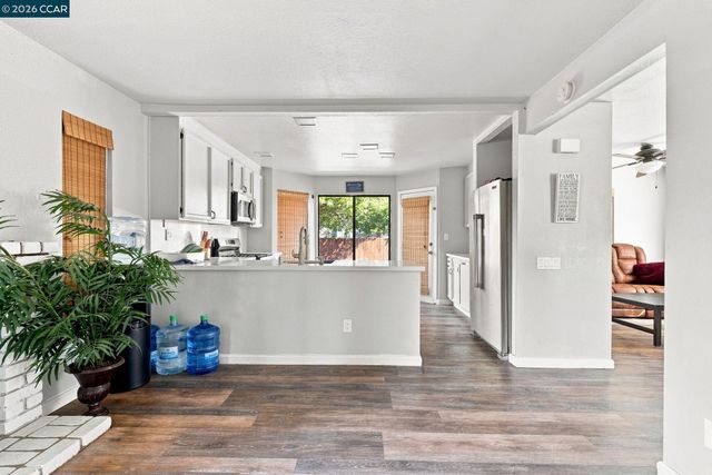 975 Doeskin Ter, Brentwood, CA 94513
