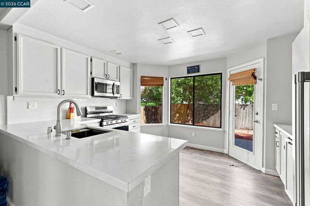 975 Doeskin Ter, Brentwood, CA 94513
