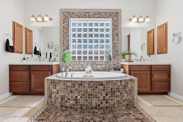 2419 N 141ST Lane, Goodyear, AZ 85395