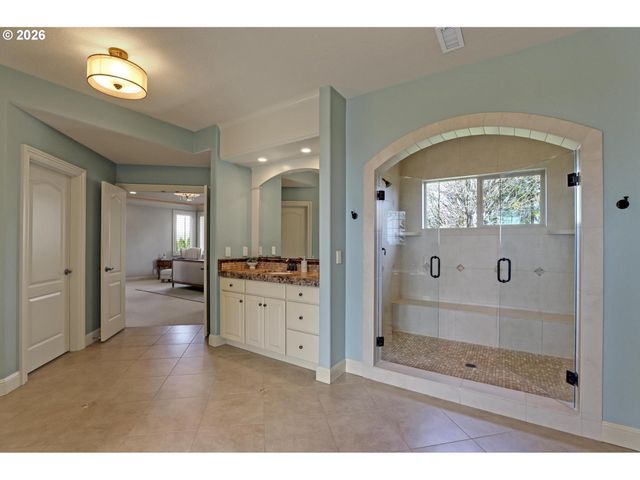 2216 Nw RAMSEY Dr, Portland, OR 97229