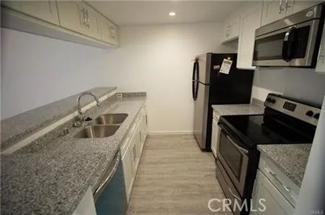 420 Redondo Avenue, Long Beach, CA 90814