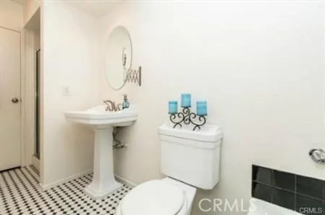 420 Redondo Avenue, Long Beach, CA 90814