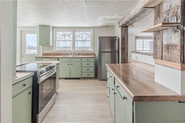 30252 Burnt Rock Road, Cape Vincent, NY 13618