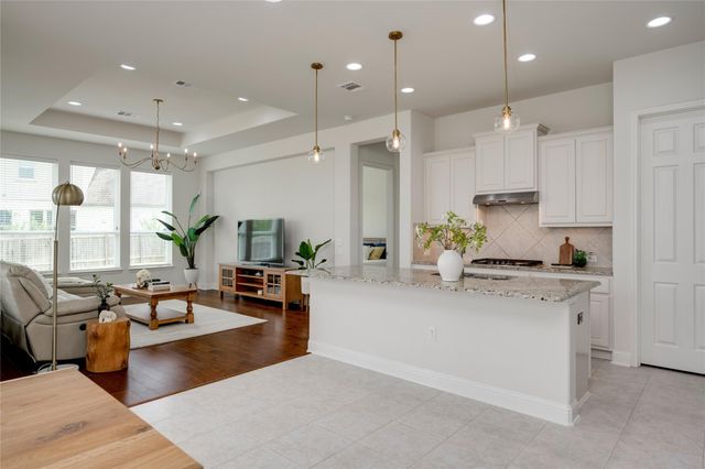7107 Calpe DR, Austin, TX 78739