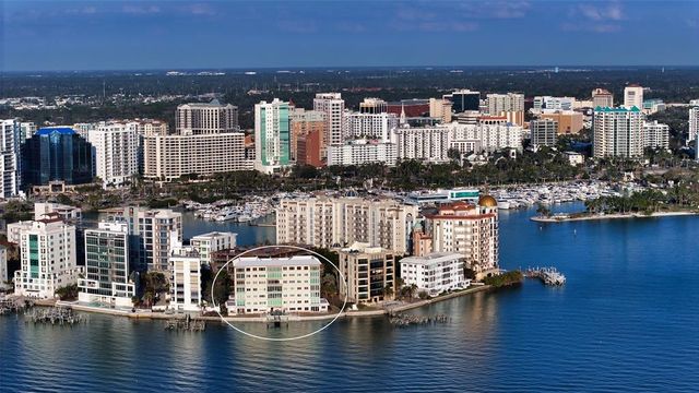 350 GOLDEN GATE POINT 61, Sarasota, FL 34236