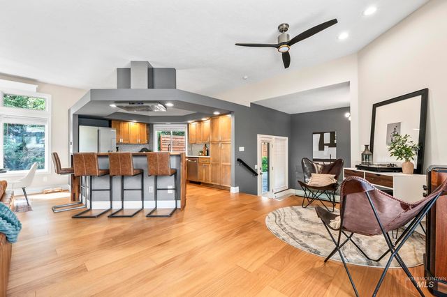 665 E Parkway Court, Boise, ID 83706