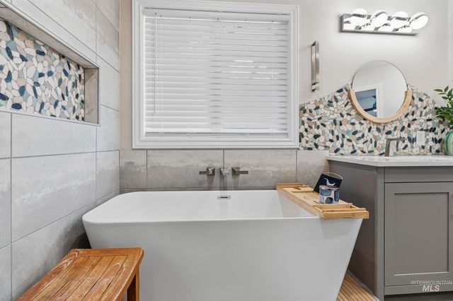 665 E Parkway Court, Boise, ID 83706