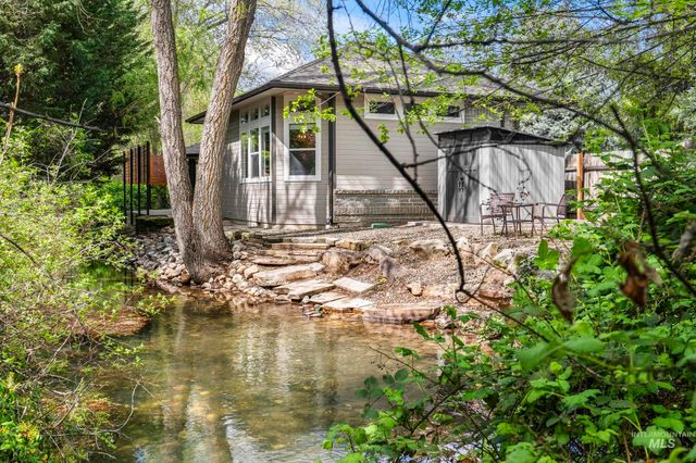 665 E Parkway Court, Boise, ID 83706