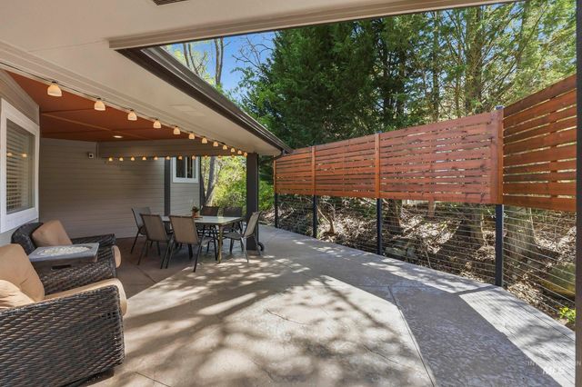 665 E Parkway Court, Boise, ID 83706