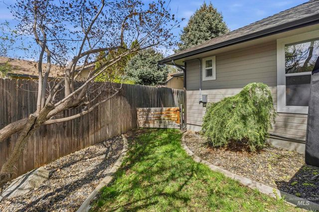 665 E Parkway Court, Boise, ID 83706