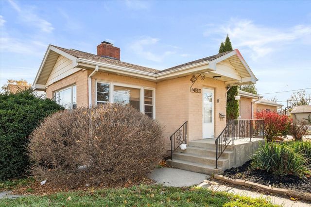 1060 Catherine Street, Joliet, IL 60435