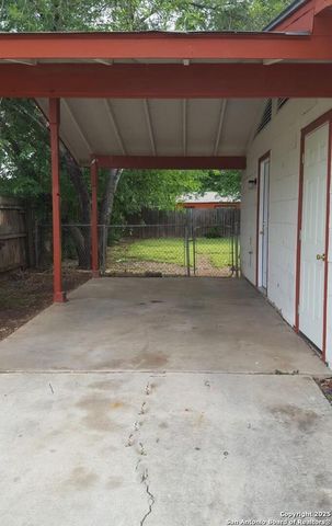 7031 Belgreen, San Antonio, TX 78227