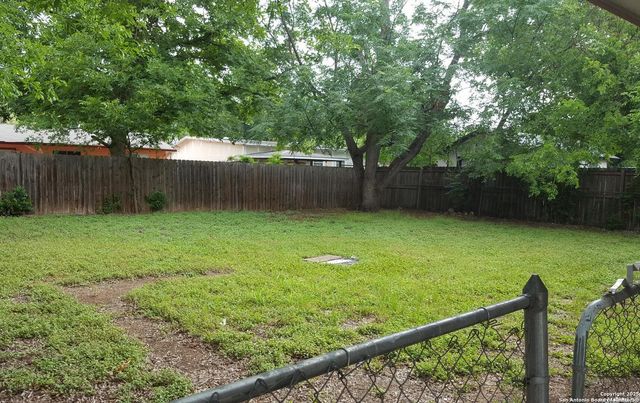 7031 Belgreen, San Antonio, TX 78227
