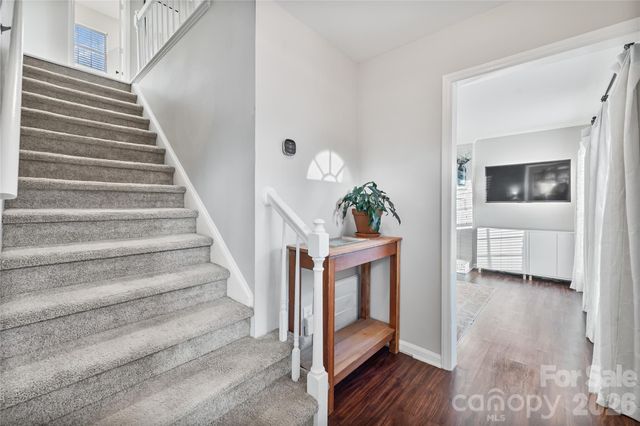 5528 Doverstone Court, Charlotte, NC 28208