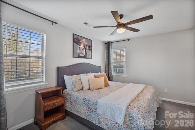 5528 Doverstone Court, Charlotte, NC 28208