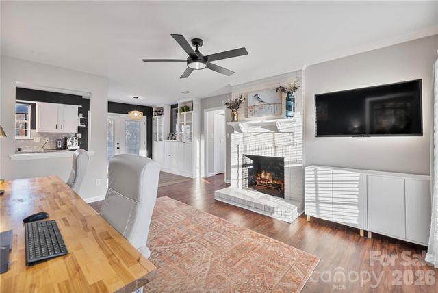 5528 Doverstone Court, Charlotte, NC 28208