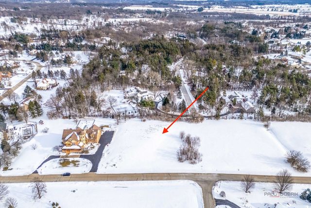 1322 Bull Valley Drive, Woodstock, IL 60098