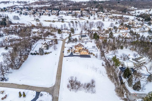 1322 Bull Valley Drive, Woodstock, IL 60098