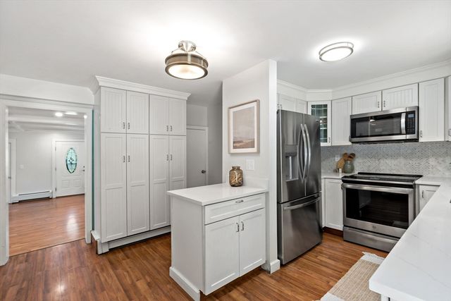 341 Seaview Ave, Swansea, MA 02777