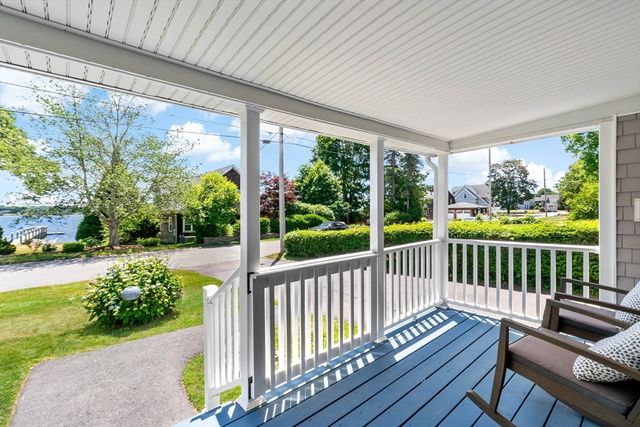 341 Seaview Ave, Swansea, MA 02777