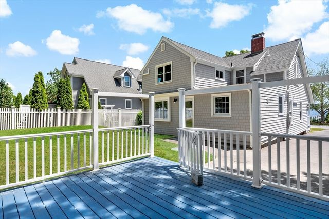341 Seaview Ave, Swansea, MA 02777